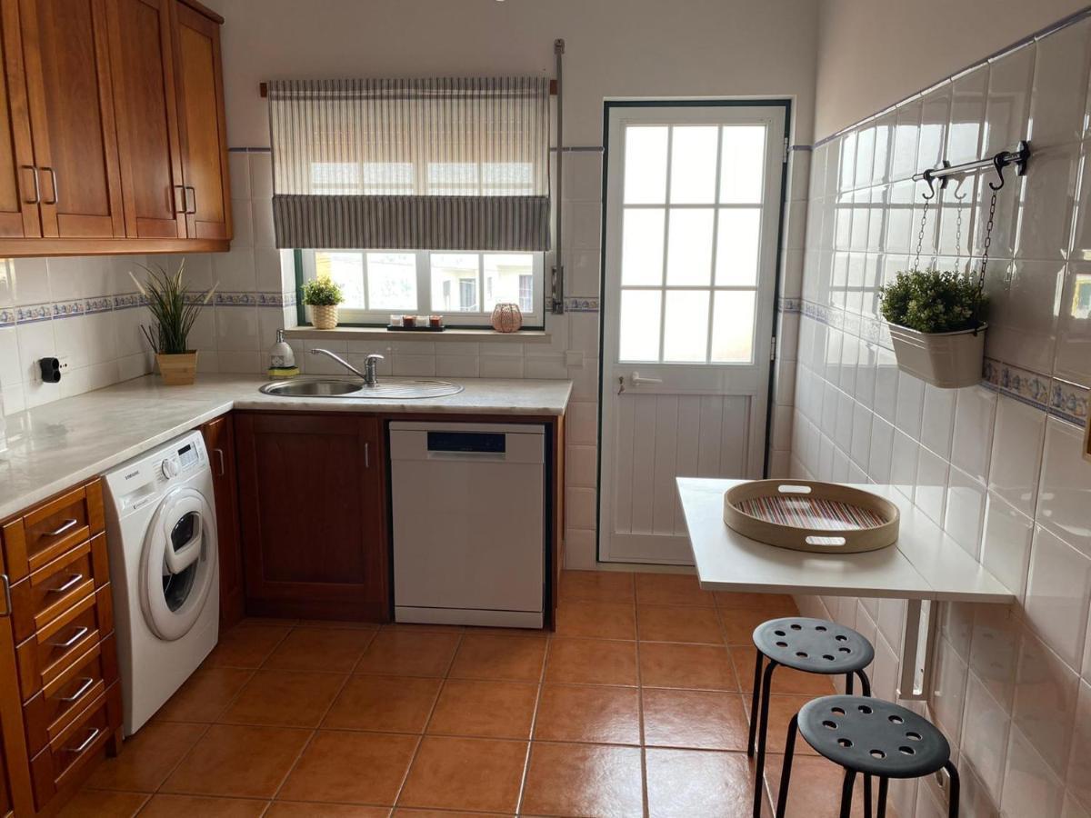 Country Town Apartment Almeirim Eksteriør billede